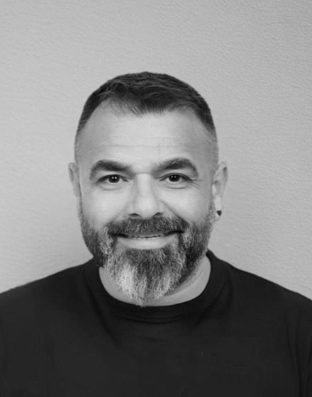 Enver Özelmas